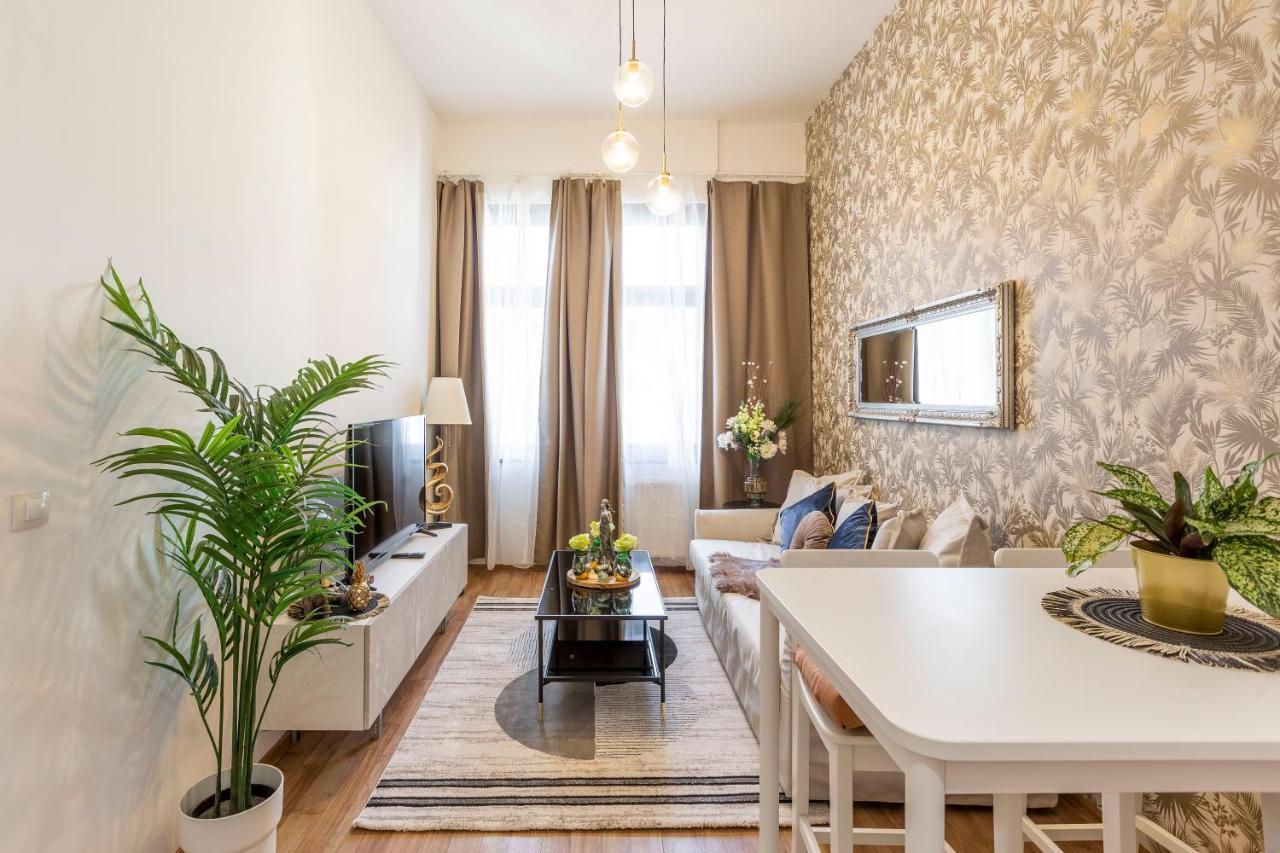 Luxurious Art Deco Apartment In The King Street Budapeşte Dış mekan fotoğraf