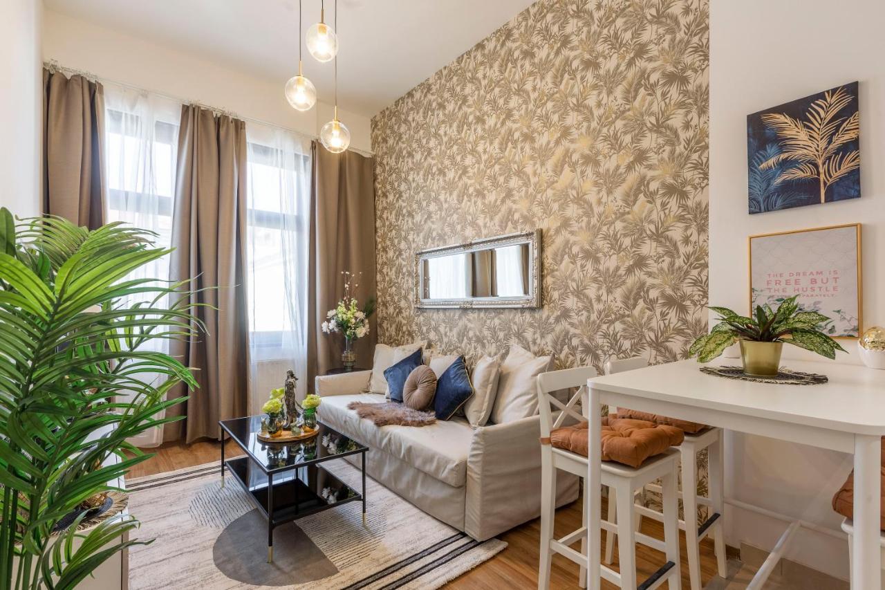 Luxurious Art Deco Apartment In The King Street Budapeşte Dış mekan fotoğraf