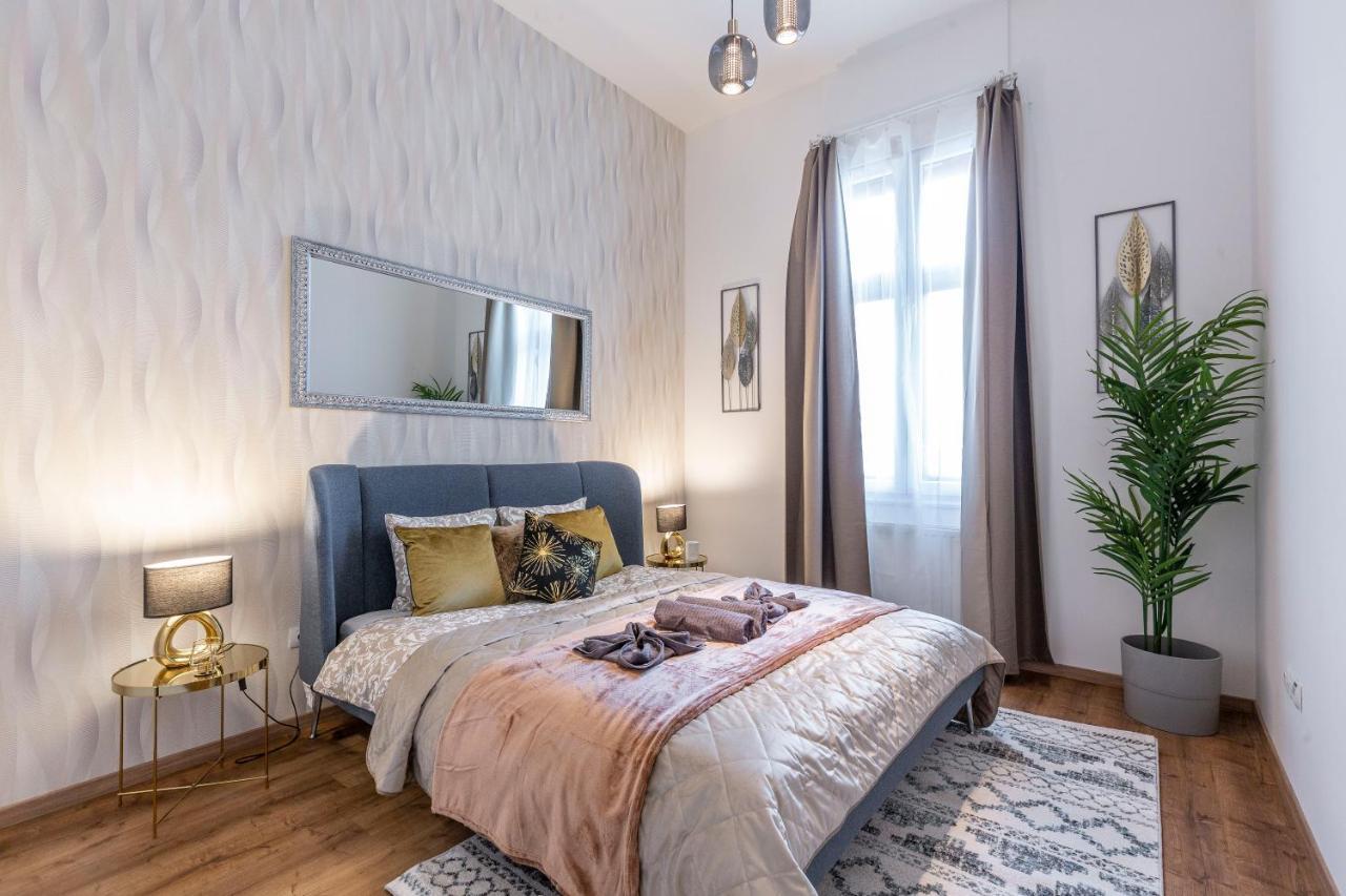 Luxurious Art Deco Apartment In The King Street Budapeşte Dış mekan fotoğraf